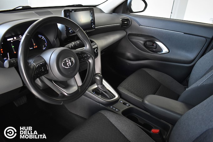 TOYOTA Yaris Cross 1.5 Hybrid 5p. E-CVT Business